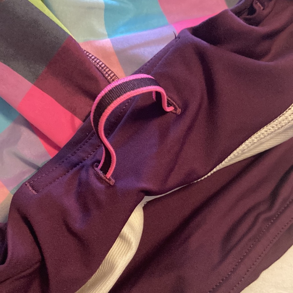 Lululemon Speed Up Shorts - Picture 4 of 4